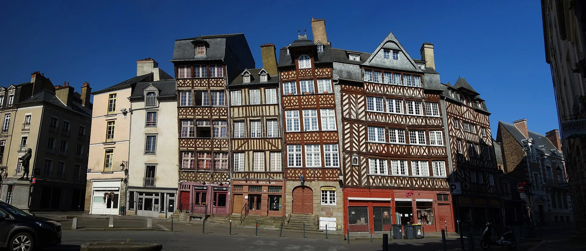 Maisons à pans de bois de la place du Champ-Jacquet, à Rennes